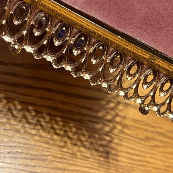 Vintage Goldtone Metal Photo Frame Duo ๐ - Picture 15 of 16